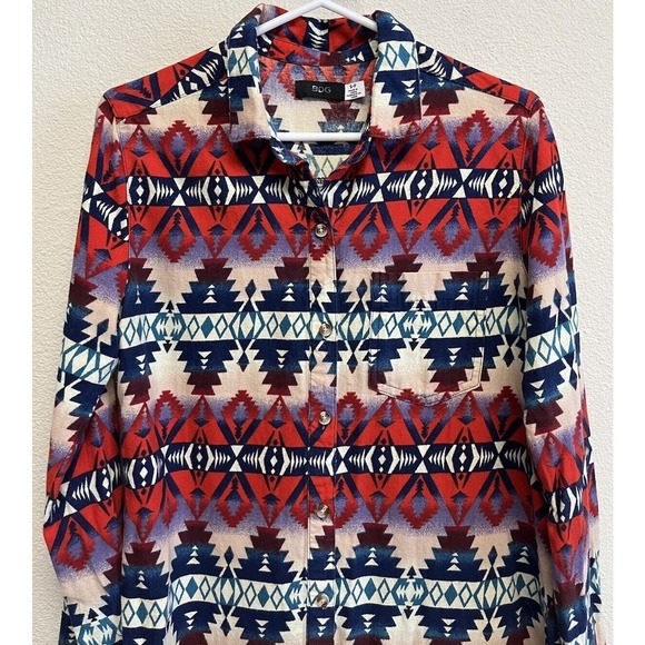 BDG Flannel Beacon Aztec Print Button-Down Shirt Women's Size S Red - Picture 4 of 9